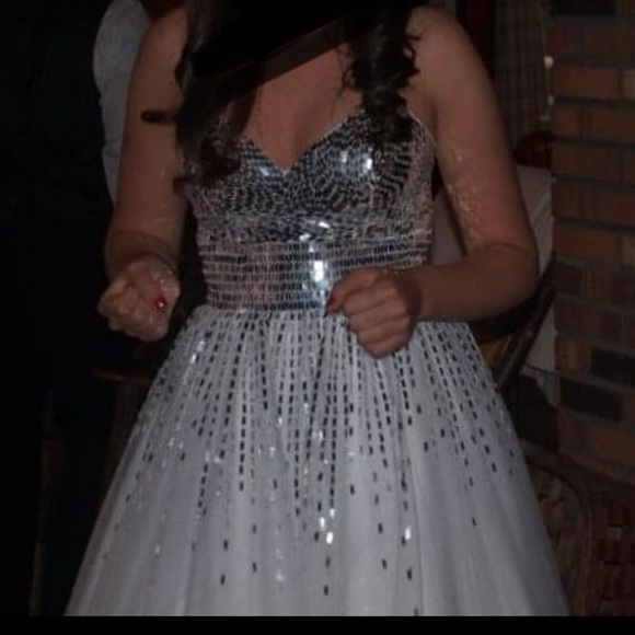 Prom Dress! - Picture 5 of 6